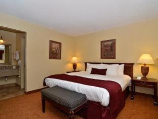 Best Western Pine Springs Inn Ruidoso Downs Bilik gambar