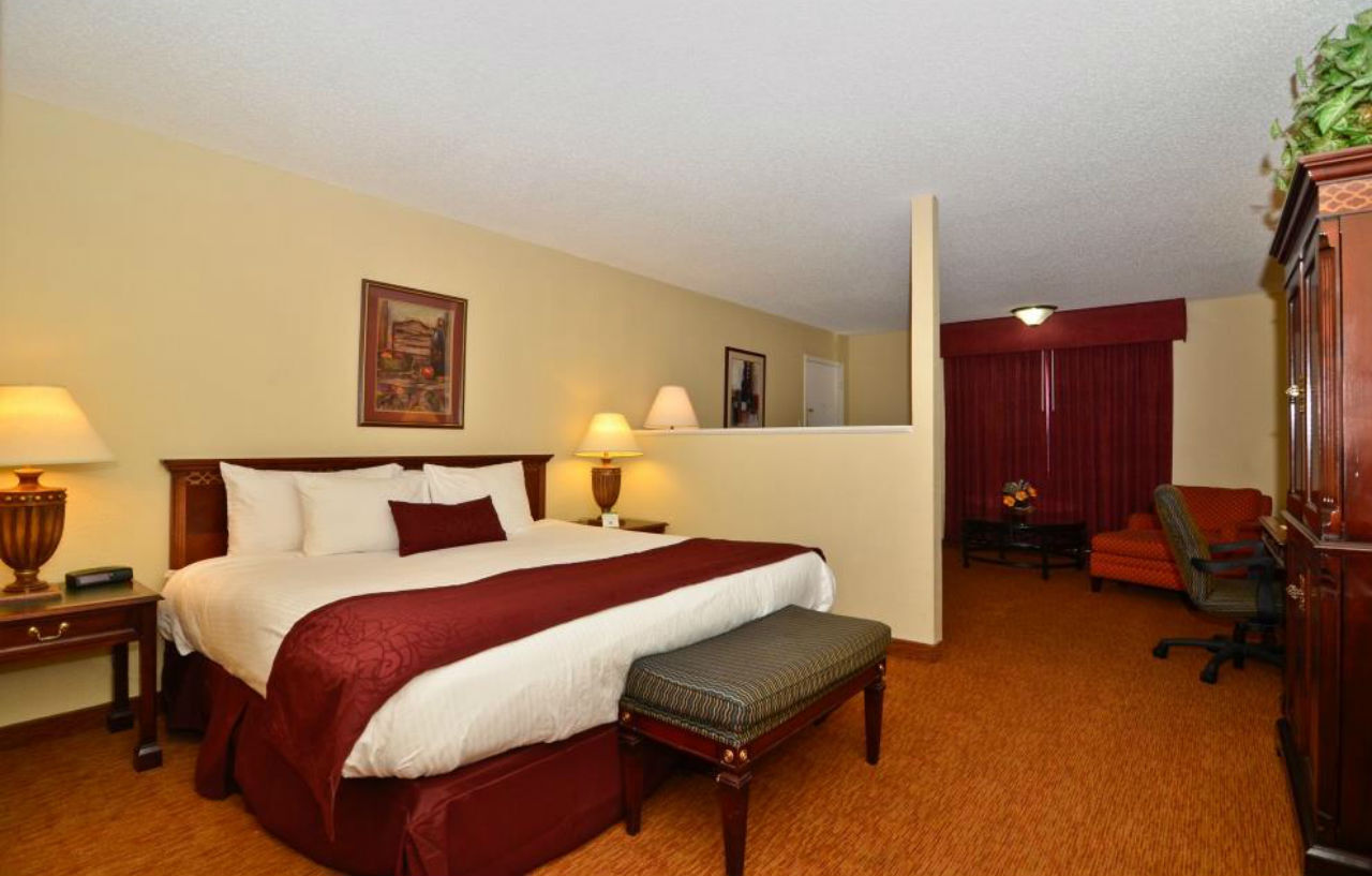 Best Western Pine Springs Inn Ruidoso Downs Bilik gambar